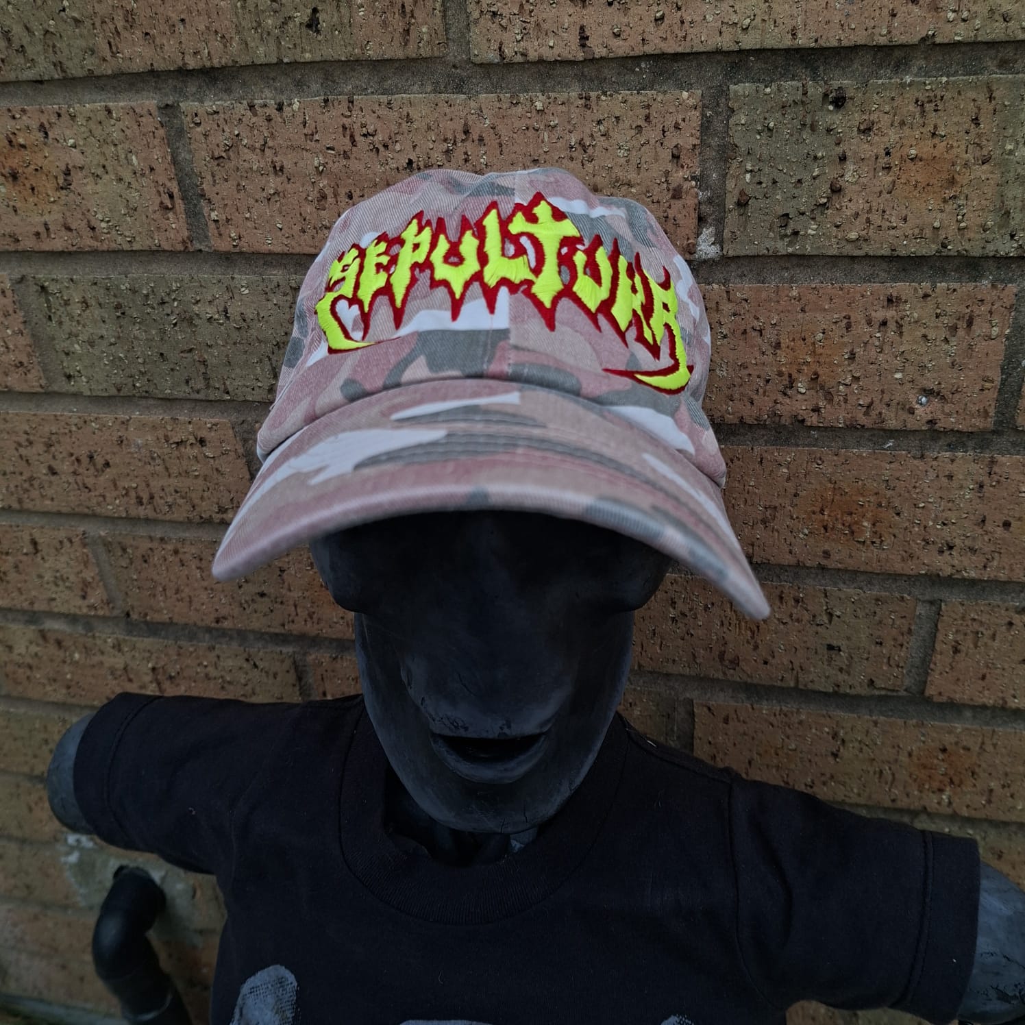 SEPULTURA - Old (Glow in the Dark) Logo - PINK CAMO DAD CAP