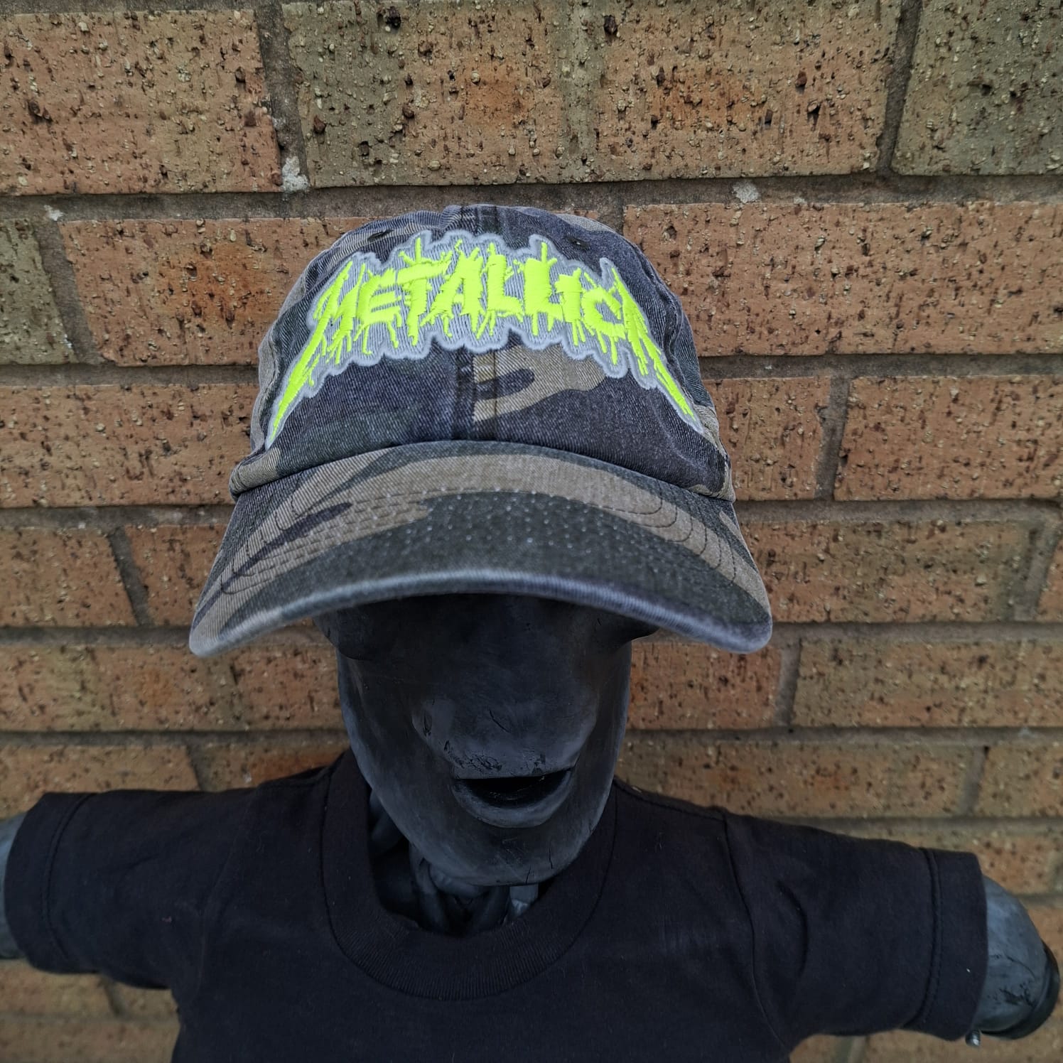 METALLICA - Splatter (Glow in the Dark) Logo - GREEN CAMO DAD CAP