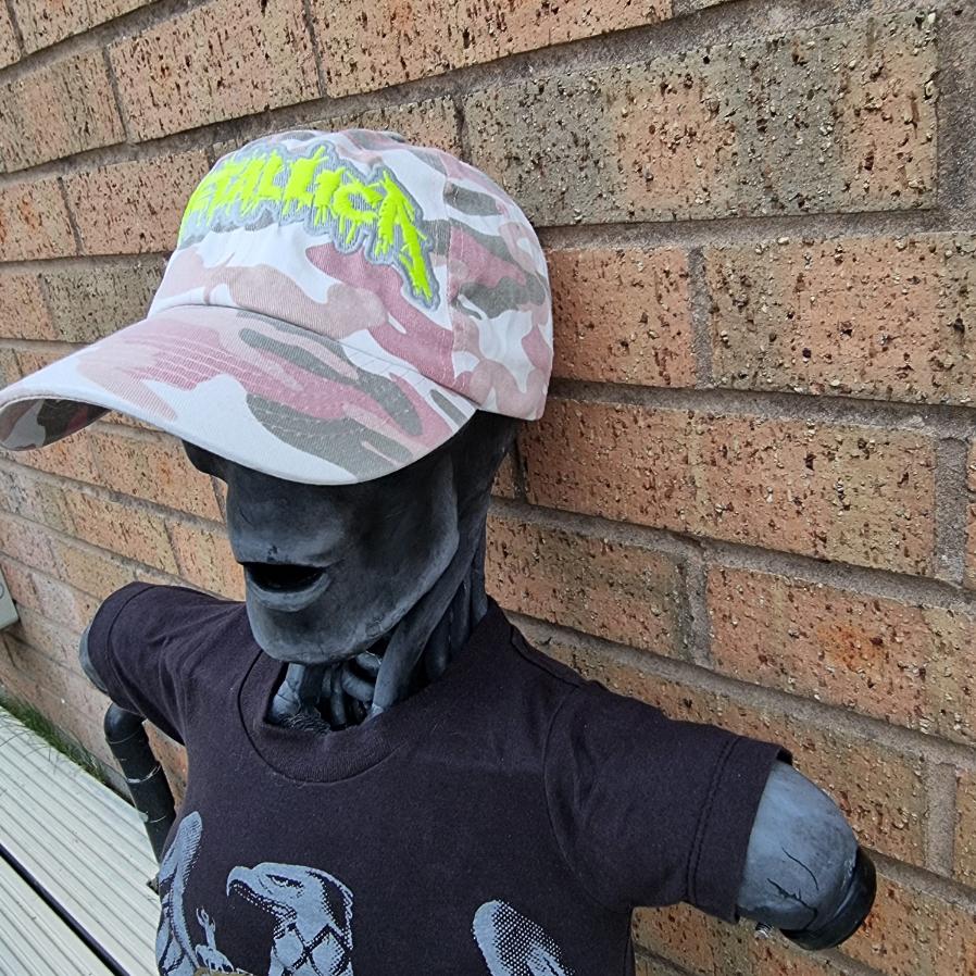 METALLICA - Splatter (Glow in the Dark) Logo PINK CAMO DAD CAP