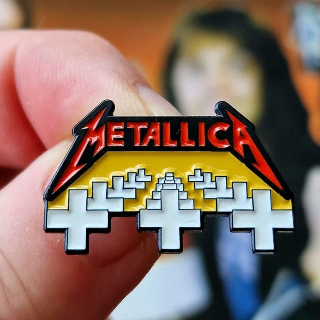 METALLICA Master Of Puppets Enamel Pin (Small)